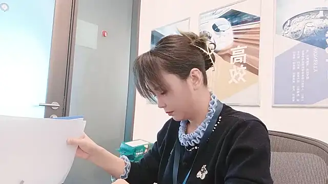 KKMM168 online show from December 2025 01:28:01 AM