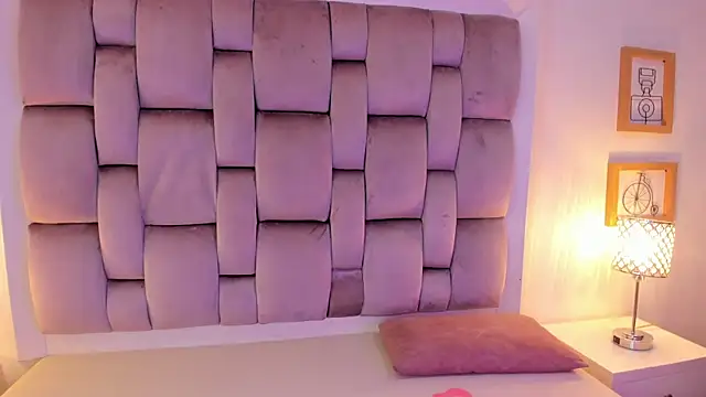 Snapshot of Dannika07 chatting on November 2025 03:32:02 AM Dannika07 online show from November 2025 03:32:02 AM