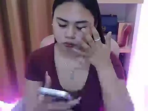 Snapshot of Annafoxy2xx chatting on May 2026 12:28:01 PM Annafoxy2xx online show from May 2026 12:28:01 PM