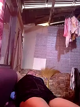 Snapshot of SexyHottMom chatting on October 2025 12:32:02 AM SexyHottMom online show from October 2025 12:32:02 AM