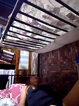 Snapshot of SexyHottMom chatting on November 2025 01:01:02 PM SexyHottMom online show from November 2025 01:01:02 PM