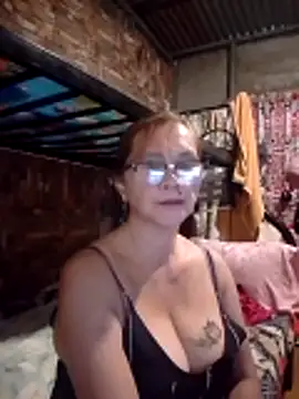 SexyHottMom online show from June 2026 01:11:02 PM