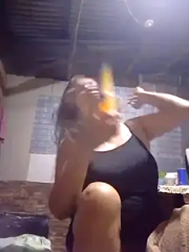 Snapshot of SexyHottMom chatting on October 2025 11:55:01 AM SexyHottMom online show from October 2025 11:55:01 AM