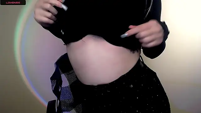 Snapshot of AliceHotty_ chatting on October 2025 10:14:01 AM AliceHotty online show from October 2025 10:14:01 AM