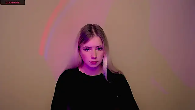 Snapshot of AliceHotty_ chatting on October 2025 11:14:02 AM AliceHotty online show from October 2025 11:14:02 AM