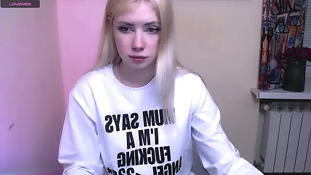 AliceHotty  online show from February 2026 08:02:02 AM