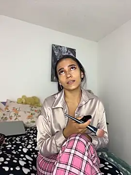 MiaRousexxx  online show from April 2026 10:59:02 PM