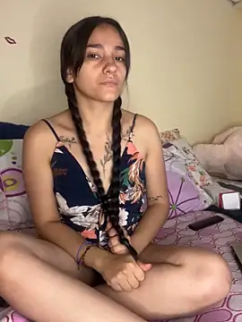 MiaRousexxx  online show from September 2025 08:33:01 PM