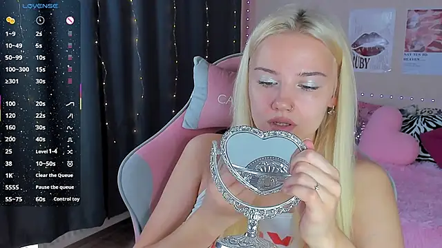 Snapshot of murmiace chatting on September 2025 08:20:02 AM murmiace online show from September 2025 08:20:02 AM