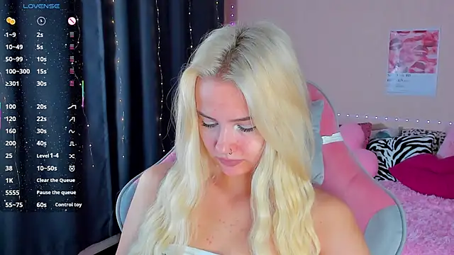 Snapshot of murmiace chatting on September 2025 10:33:02 AM murmiace online show from September 2025 10:33:02 AM