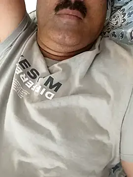 moonflower25 online show from February 2026 05:46:02 PM