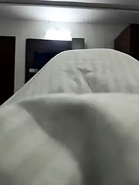 moonflower25 online show from December 2025 03:10:02 AM