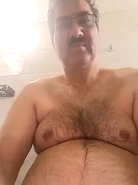 moonflower25 online show from March 2026 04:35:02 AM