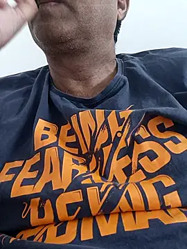 moonflower25 online show from March 2026 04:29:01 AM