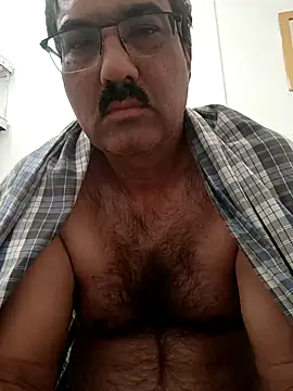 moonflower25 online show from November 2025 04:50:01 AM