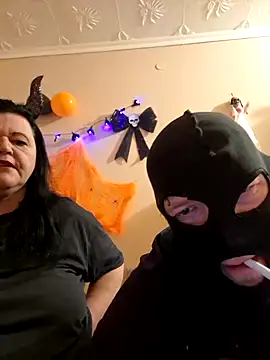 BlacReign online show from October 2025 07:04:02 PM