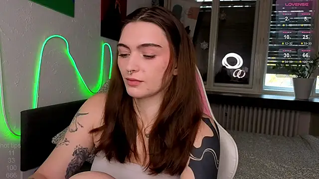 Snapshot of dorfmatratze__ chatting on December 2025 08:02:02 AM dorfmatratze online show from December 2025 08:02:02 AM