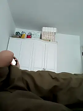 huanhuanaaaaa online show from April 2026 02:13:01 AM