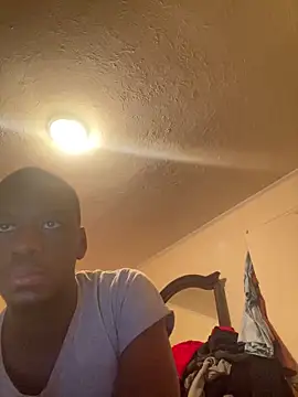 Snapshot of ThickDic28 chatting on February 2026 06:41:01 PM ThickDic28 online show from February 2026 06:41:01 PM