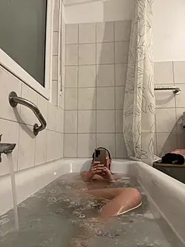 Emilia Mausi online show from March 2026 08:58:02 PM