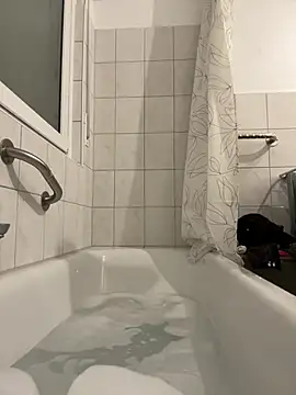 Emilia Mausi online show from March 2026 08:37:01 PM