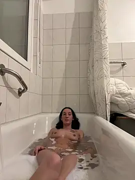 Emilia Mausi online show from March 2026 09:05:02 PM