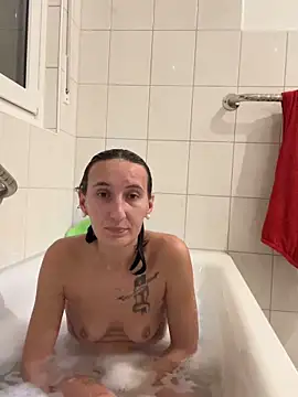 Emilia Mausi online show from September 2025 06:04:02 PM