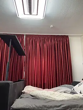 Emilia Mausi online show from September 2025 10:10:02 AM