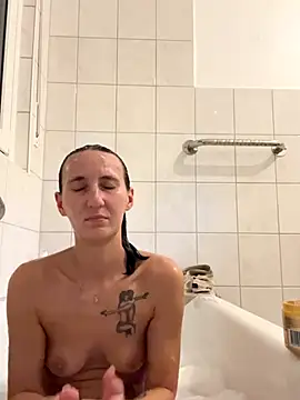 Emilia Mausi online show from September 2025 06:57:02 PM