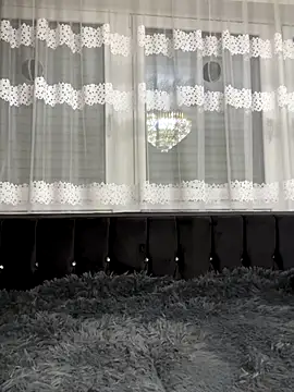 Emilia Mausi online show from December 2025 08:09:02 PM