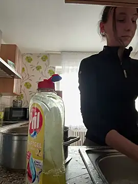 Emilia Mausi online show from February 2026 03:23:01 PM