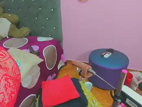 Yeny hot  online show from February 2026 04:04:02 AM