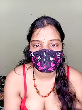 Snapshot of Rose-luckey chatting on October 2025 02:20:02 PM Rose-luckey online show from October 2025 02:20:02 PM