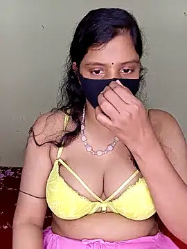 Snapshot of Rose-luckey chatting on October 2025 12:39:02 PM Rose-luckey online show from October 2025 12:39:02 PM