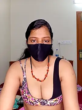 Snapshot of Rose-luckey chatting on September 2025 05:35:02 PM Rose-luckey online show from September 2025 05:35:02 PM