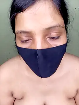 Snapshot of Rose-luckey chatting on October 2025 04:14:01 AM Rose-luckey online show from October 2025 04:14:01 AM