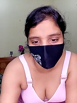 Rose-luckey online show from March 2026 06:20:01 PM