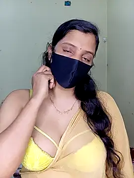 Snapshot of Rose-luckey chatting on November 2025 06:30:02 PM Rose-luckey online show from November 2025 06:30:02 PM