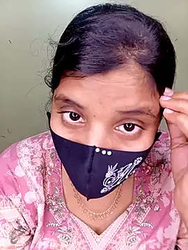 Rose-luckey online show from February 2026 06:04:01 PM