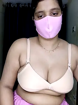 Rose-luckey online show from March 2026 06:15:02 PM