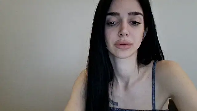 Snapshot of gglingeriee chatting on February 2026 01:09:01 PM gglingeriee online show from February 2026 01:09:01 PM