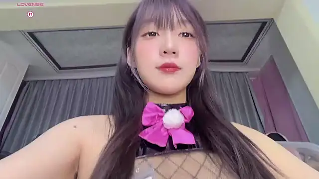 Yaya--728 online show from March 2026 12:01:01 PM