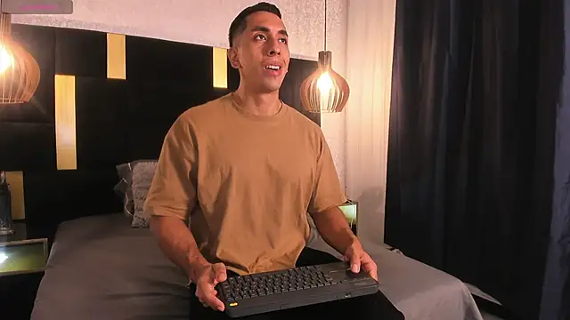 Lucio  Fox online show from May 2026 11:52:02 AM
