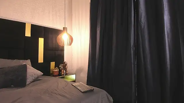 Lucio  Fox online show from February 2026 11:54:01 AM