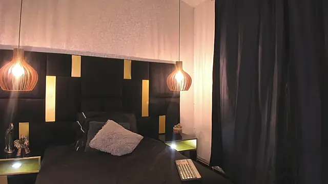 Lucio  Fox online show from January 2026 12:23:02 PM