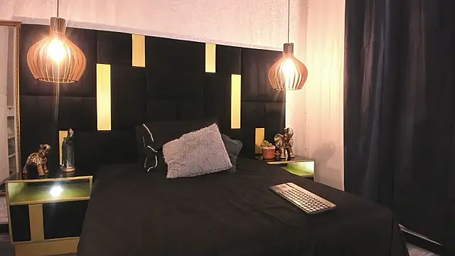 Lucio  Fox online show from February 2026 12:37:01 PM