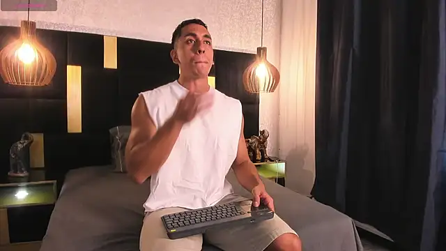 Lucio  Fox online show from June 2026 12:02:02 PM