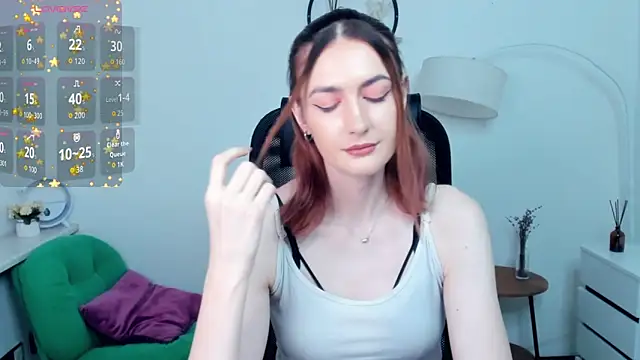 Snapshot of EasterBlink chatting on December 2025 11:31:01 AM EasterBlink online show from December 2025 11:31:01 AM