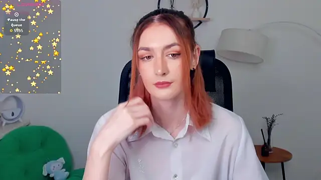 EasterBlink online show from December 2025 10:18:01 AM