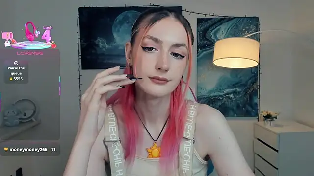 Snapshot of EasterBlink chatting on October 2025 10:57:01 AM EasterBlink online show from October 2025 10:57:01 AM